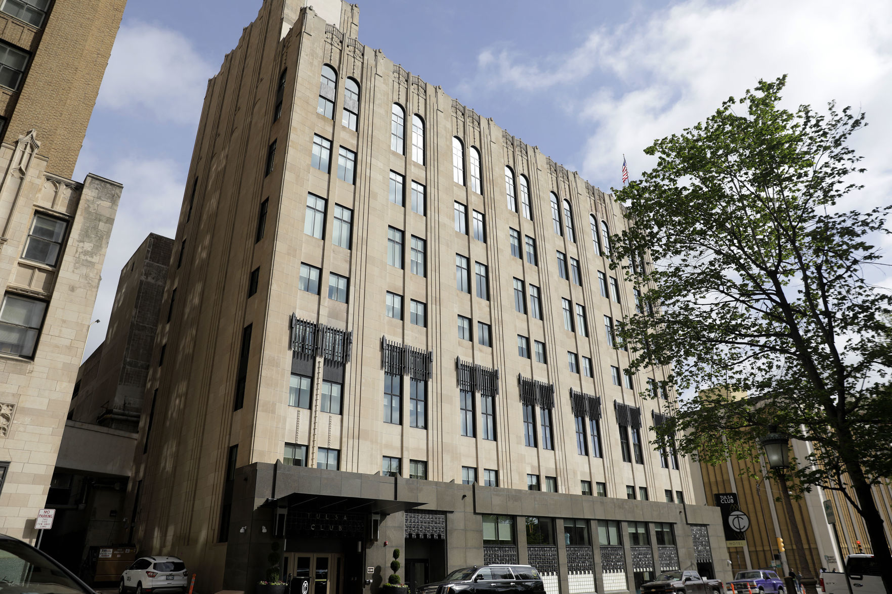 Tulsa Club Hotel